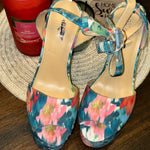 $129 Guess Women’s Taraji Floral Ankle Strap Platform Wedges Size 7 1/2